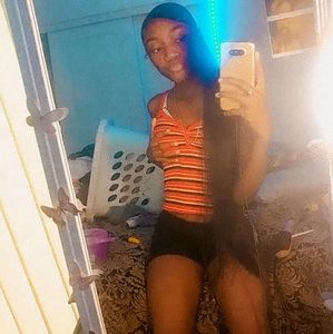 Meet your Posher, Imari